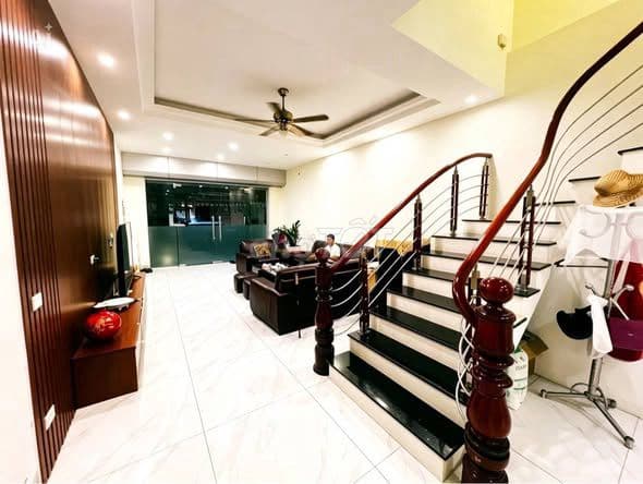bán nhà liền kề 75m² Giang Biên giá tốt - Ảnh 2