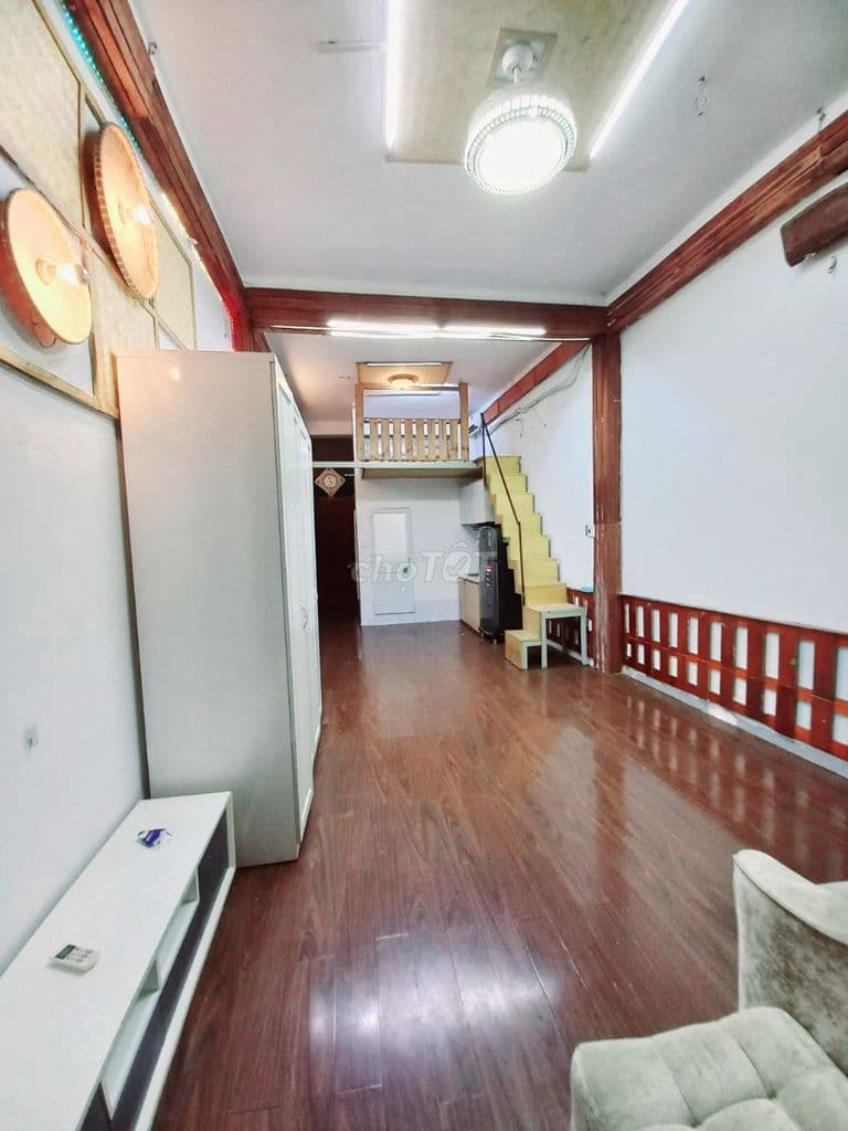 CĂN HỘ CAO CẤP 50M2, CÓ GÁC; BAN CÔNG; THANG MÁY; 6,8TR; TRUNG TÂM Q10 - Ảnh 2