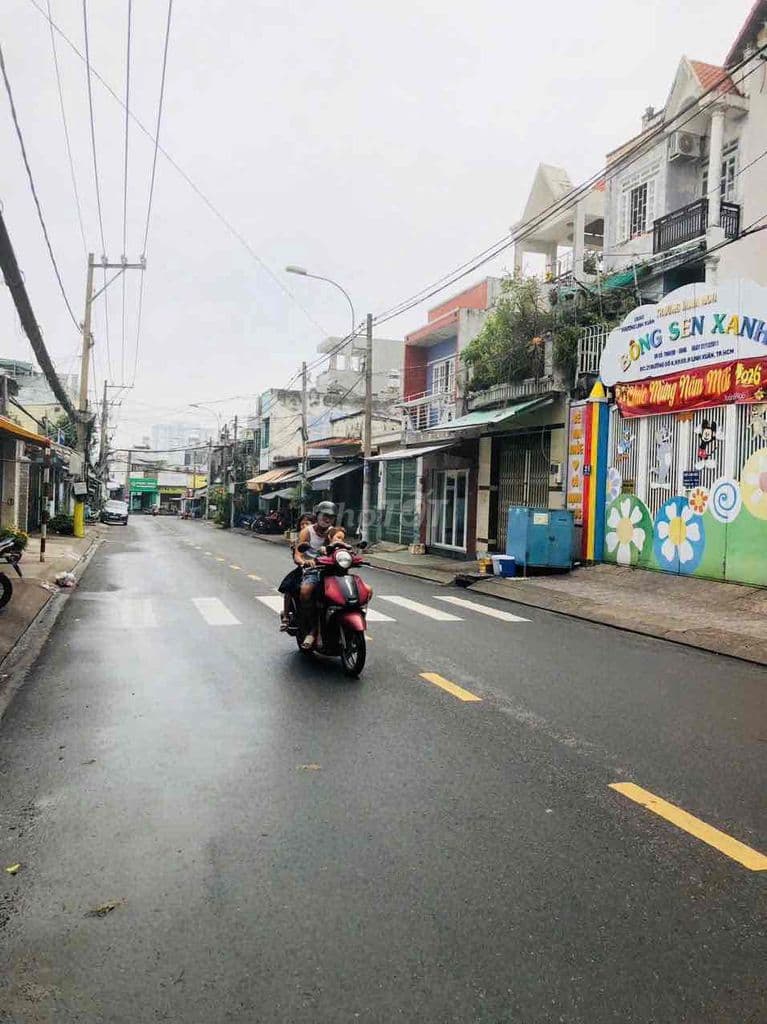 BÁN GẤP NHÀ HẺM VF3 ĐƯỜNG 4 PHƯỜNG LINH TÂY THỦ ĐỨC - Ảnh 2