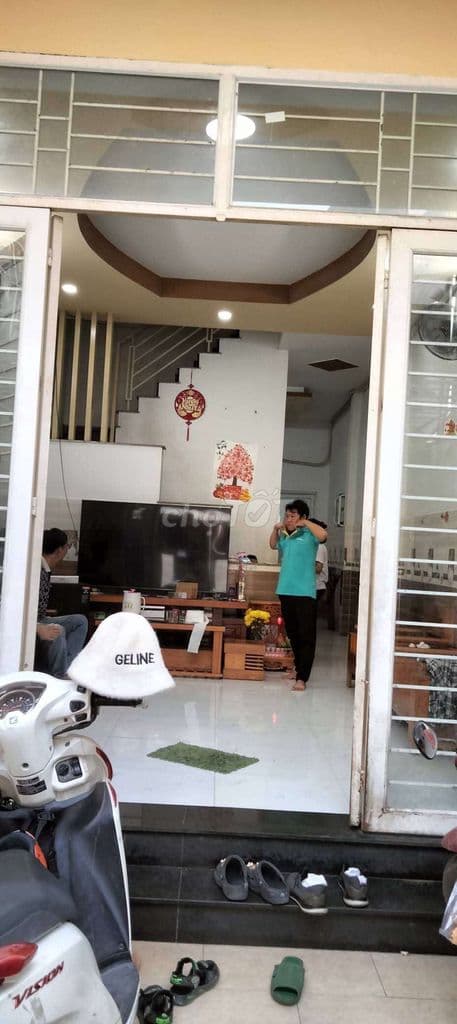 Nhà 1 trệt 1 lầu 4x18m, hẻm thông Tân Xuân 1, Hóc Mopn - Ảnh 3