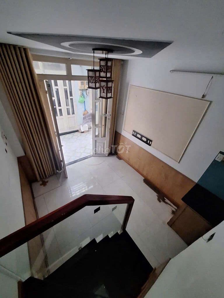 Gửi Hh nhờ dv dẫn dùm Nhà Vi bằng Khu dân cư Nguyễn Văn Quá 3x4m 1 lầu - Ảnh 2