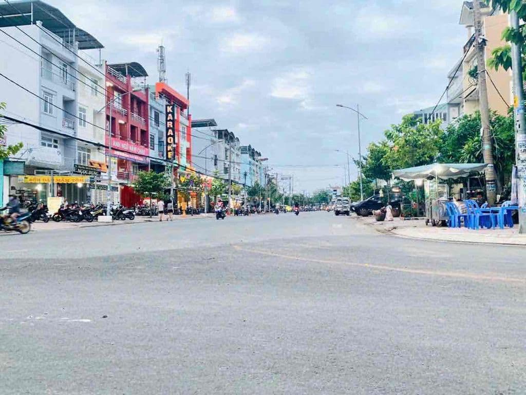 Bán Đất QL50 gần BXQ8 - Giá 1tỷ099 Đã Có Sổ - Ảnh 3