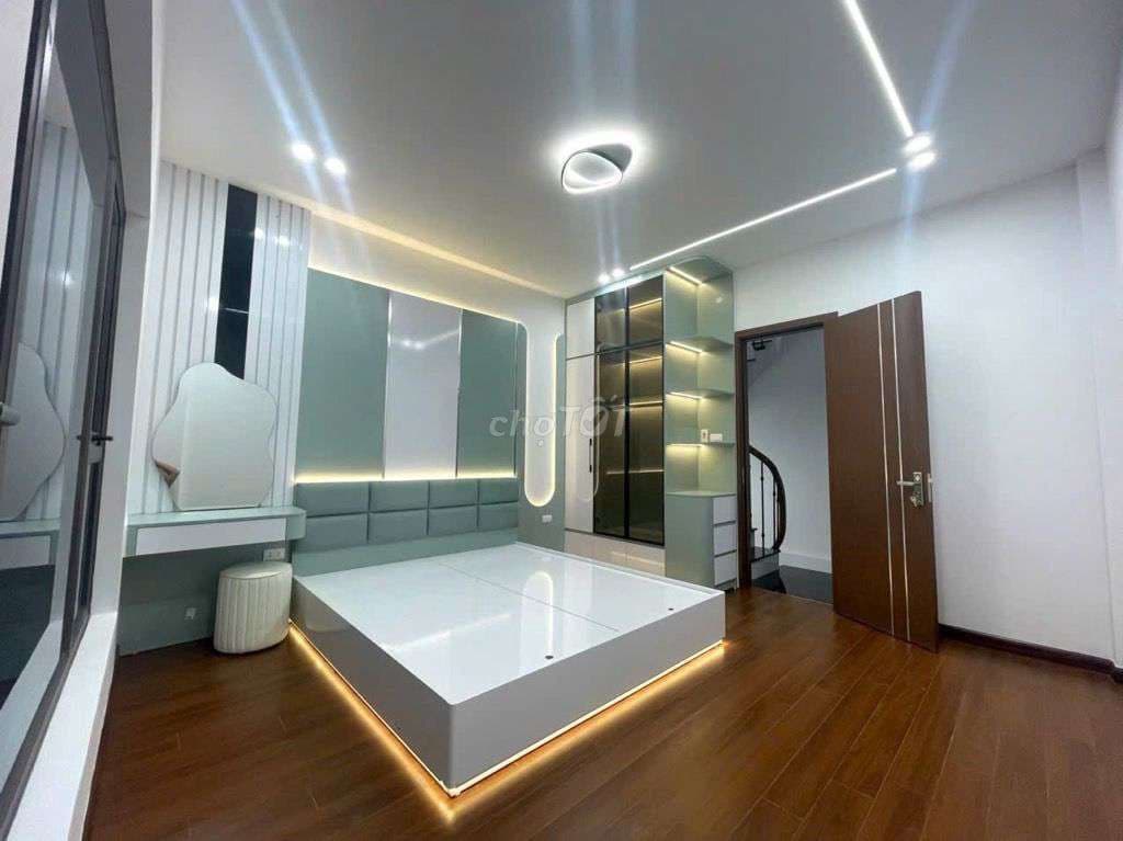 CẦN BÁN NHÀ DT 35M ĐƯỜNG LÁNG - Ảnh 3