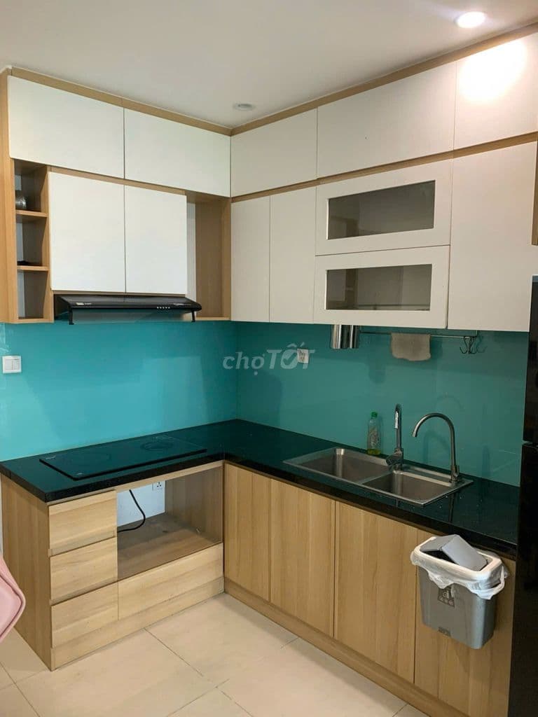 Bán căn 2PN+ Full Nội Thất. Sẵn sổ hồng. Giá 3,150 tỷ all. View hồ bơi