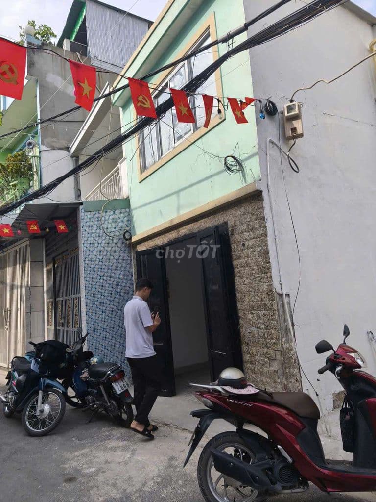 Hẻm xe hơi nhà 2 tầng , chỉ 2,x tỷ Thới An Q12 - Ảnh 2