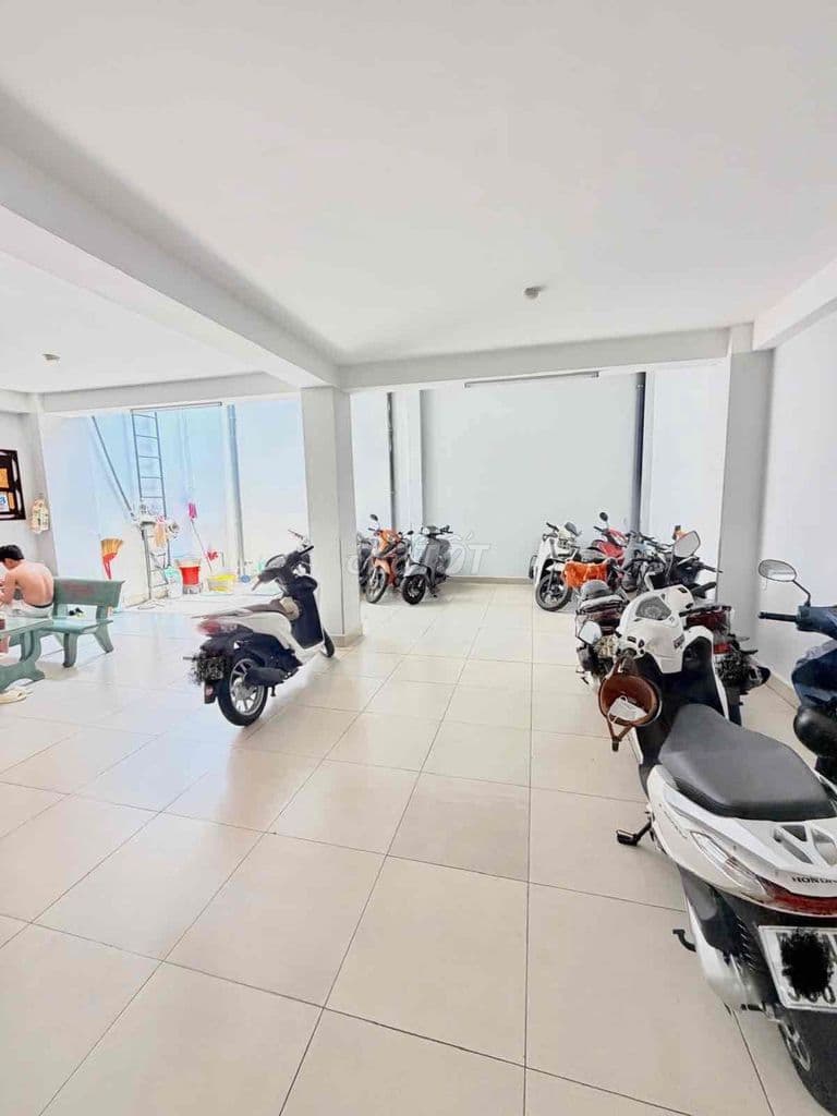 Toà CHDV Mặt tiền Nguyễn Ngọc Nhựt, 8 tầng,150m2 ngang 7m - Ảnh 2