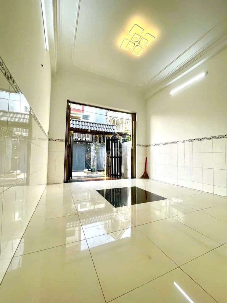 Nhà trệt hai lầu 4PN Hiệp Bình hẻm 1 sẹc - Ảnh 3
