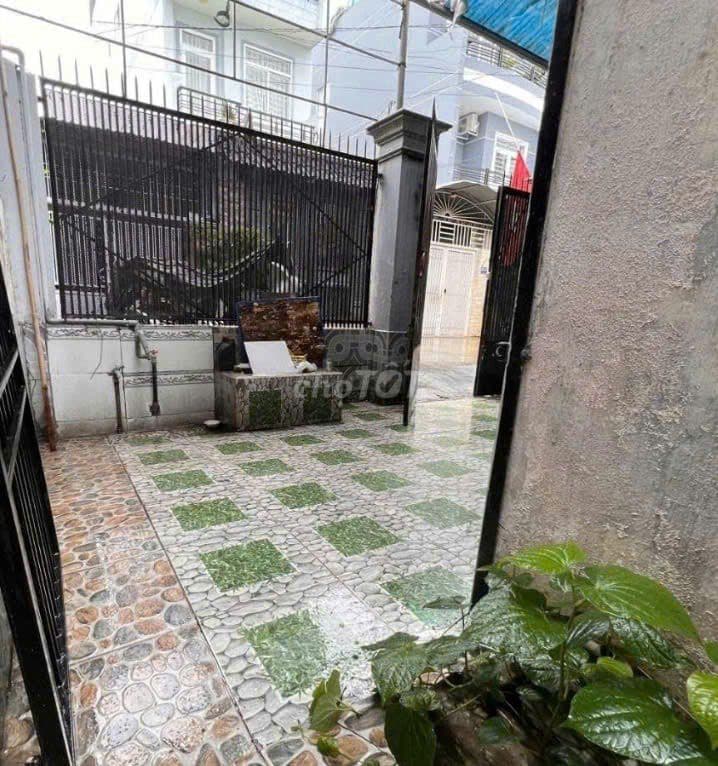 Bán nhà c4 sát Mặt Tiền Trương Thị Hoa,dt 5x20m hẻm 7m giá 5ty880 ctl.