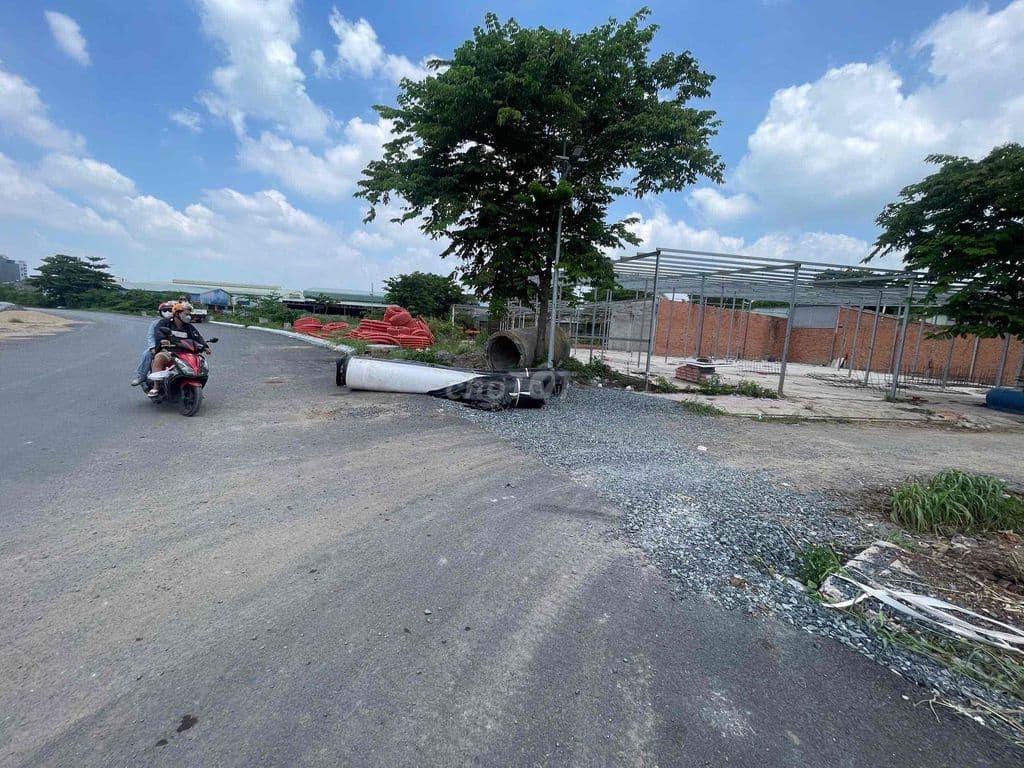 LÔ ĐẤT ĐẸP NGAY BỜ KÈ THAM LƯƠNG – P. ĐÔNG HƯNG THUẬN, QUẬN 12 - Ảnh 2