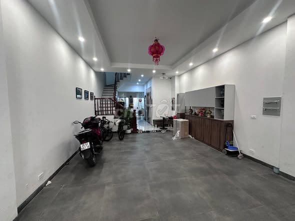Nhà Lạc Trung 6 tầng thang máy, gara 2 ô tô, 86m2