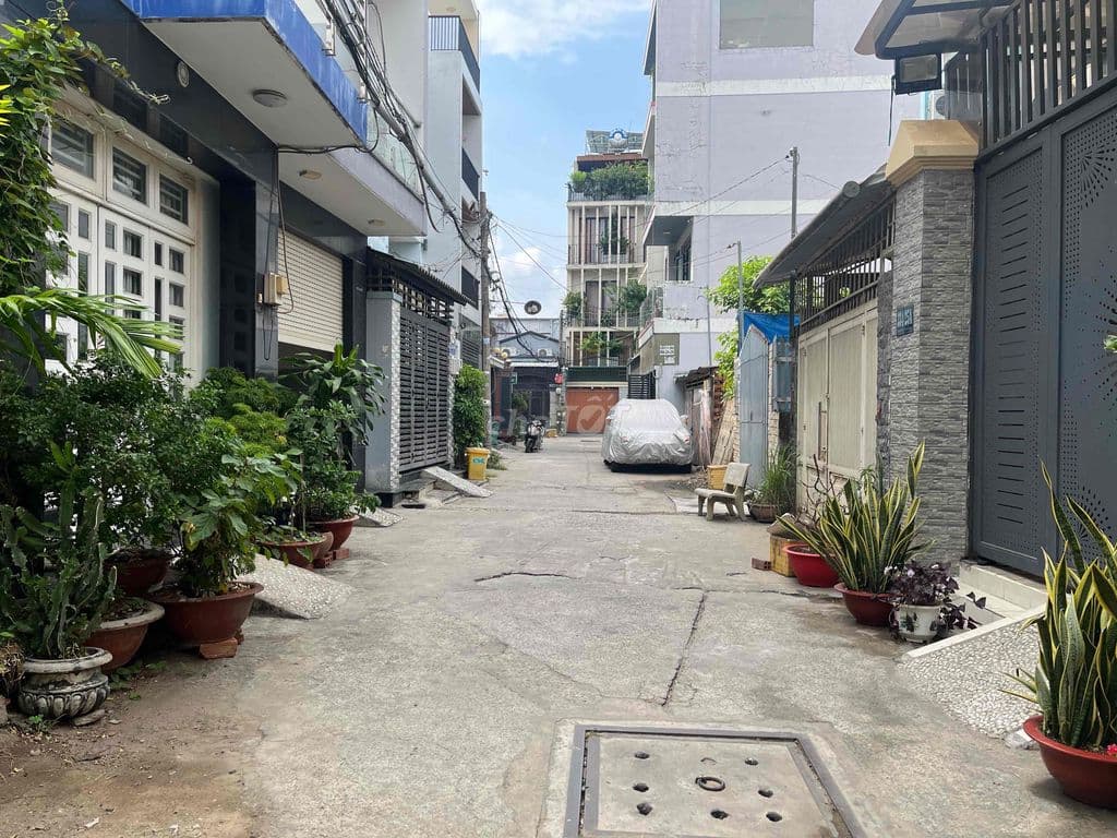 Ông chú bộ đội về hưu bán nhà 54m2 trệt lửng hẻm xe tải lê trọng tấn
