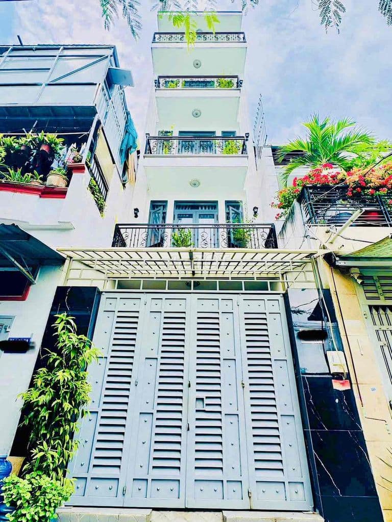 CHỈ HƠN 6 T.Ỷ – NHÀ 5 TẦNG 4x15M – 6PN – HẺM NHỰA XE TẢI TRÁNH – SÁT