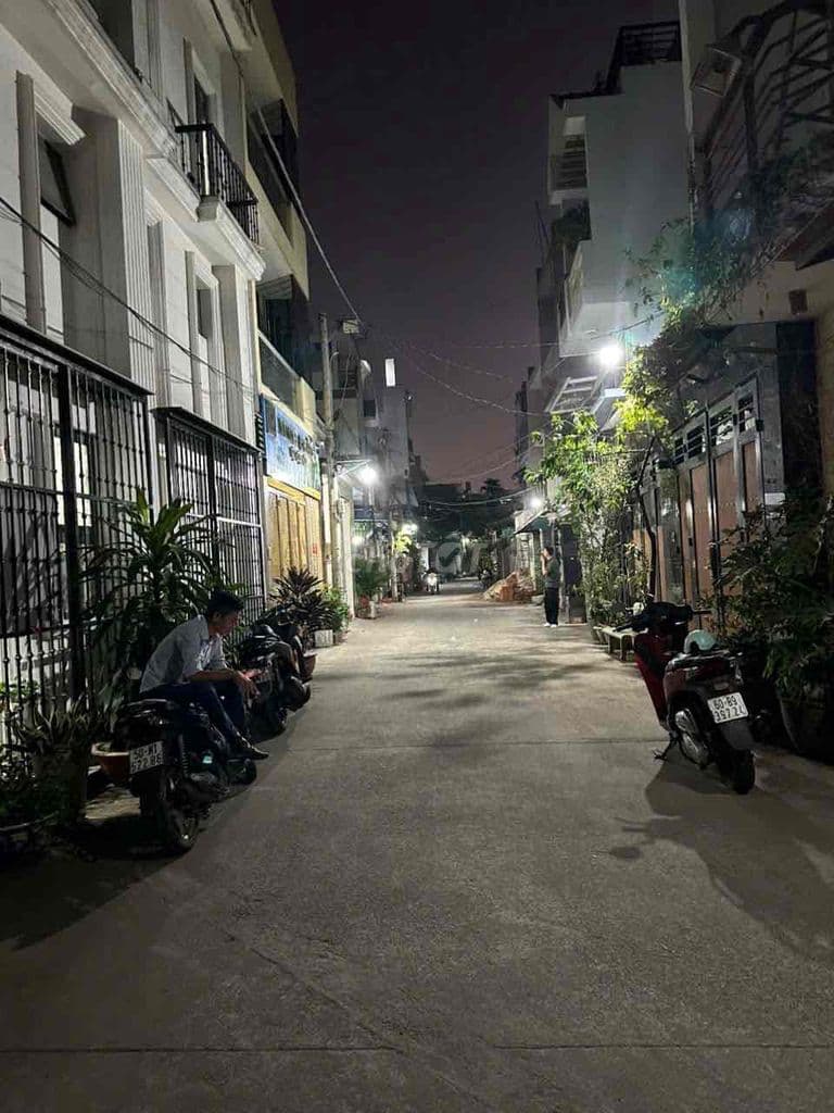 bán toà nhà chdv 20p dòng tiền khủng chỉ 13ty8 tl - Ảnh 3