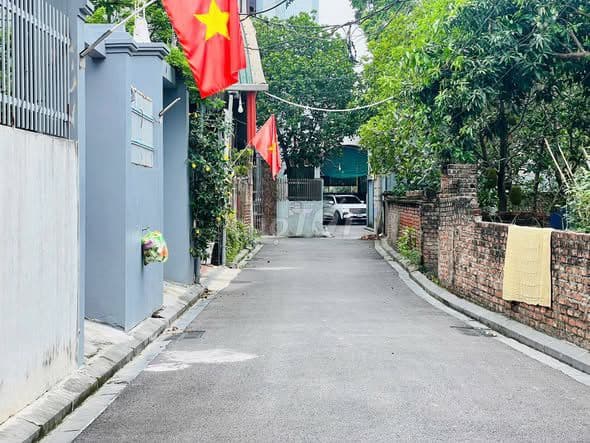 bán lô đất 43.3m2 gần cầu Nhật Tân - Ảnh 2