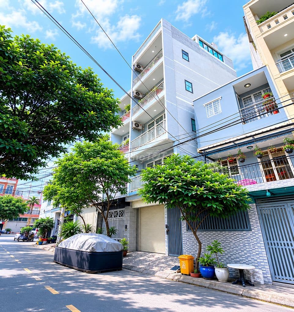 Nhà mặt tiền Độc Lập, kết hợp ở , kinh doanh hoặc làm căn hộ dịch vụ