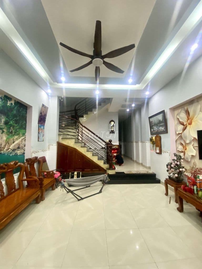 Nhà đẹp 3 tầng (5x30m) - Làng Tăng Phú, Quận 9 - Ảnh 3