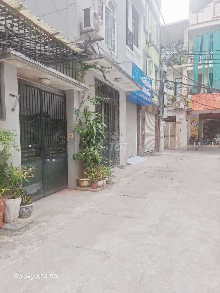 hơn 10 tỷ- Thanh Liệt, Linh Đàm, gara ôtô, 5 tầng, 6 p ngủ, kinh doanh - Ảnh 2