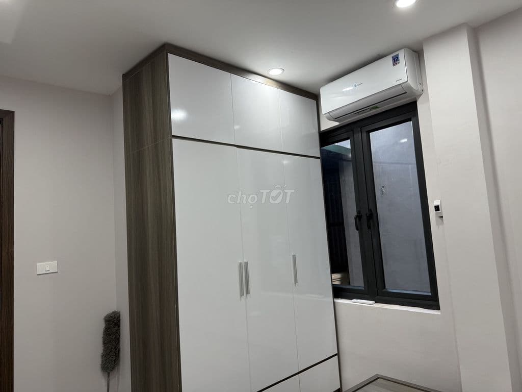 Phố 8/3 - 25m2 - 5 tầng - 3 ngủ - ở sướng - gần ô tô - chỉ nhỉnh 6 tỷ