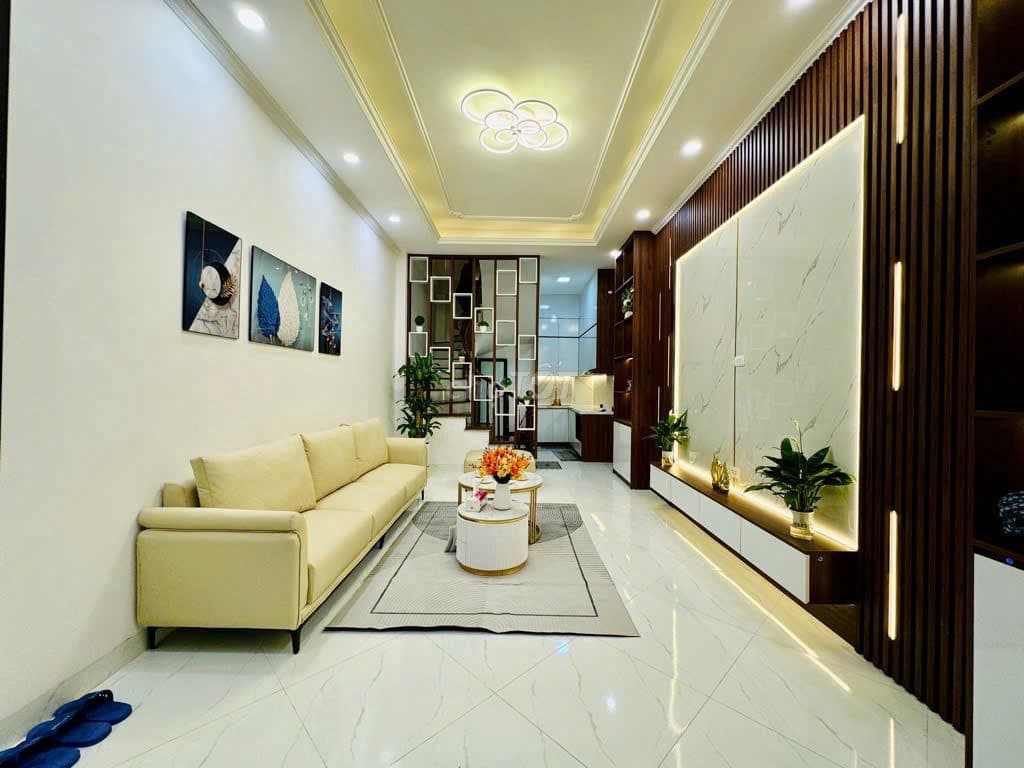 Nhà đẹp Gốc Đề 35m² x 5 tầng, chủ tặng full nội thất,