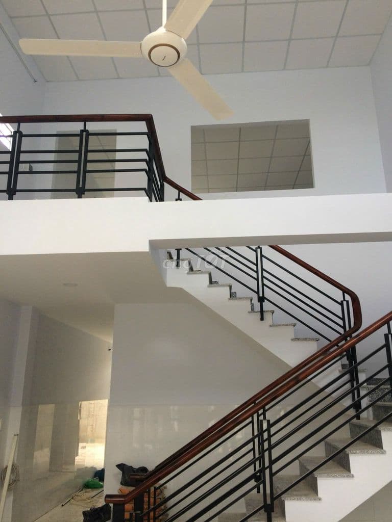 Nhà 2 phòng ngủ mặt đường 10m, kdc hiện hữu, giá 4 tỷ 950tr - Ảnh 2