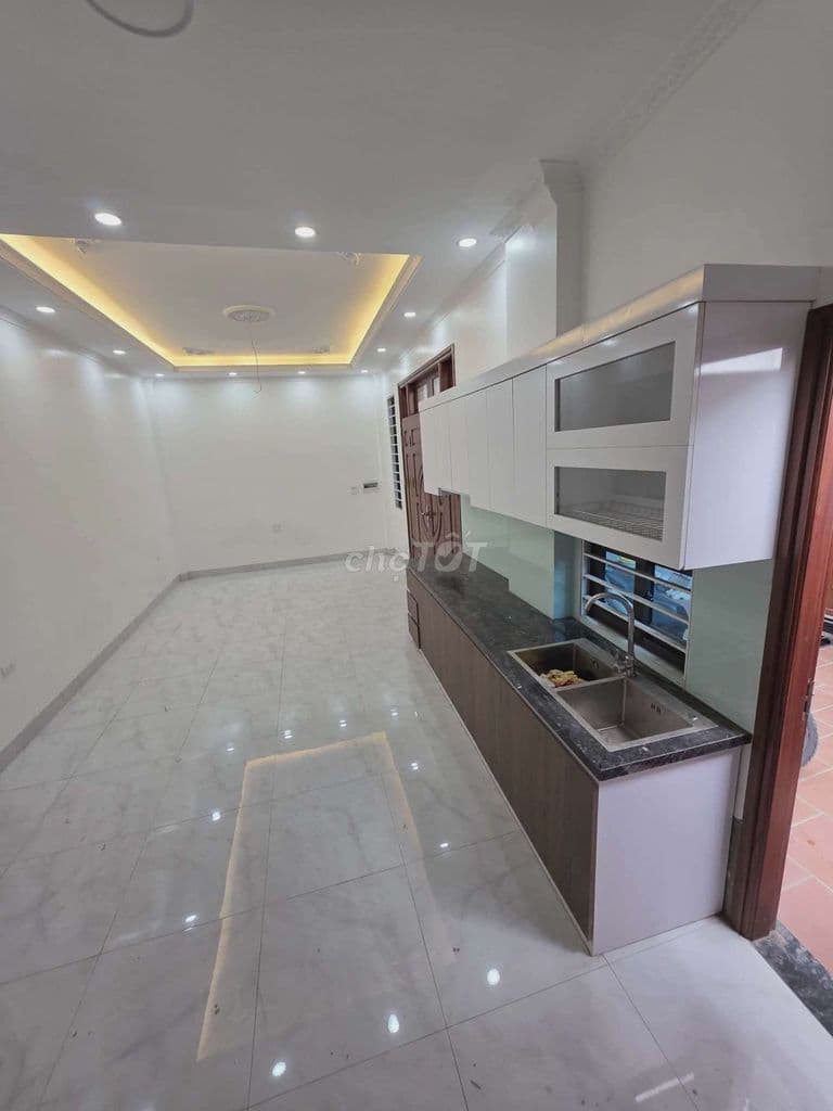 NHÀ TRUNG TÂM PHÚ THƯỢNG 45M2 X 6T, THANG MÁY, MT QUYỀN LỰC NHỈNH 9 TỶ - Ảnh 3