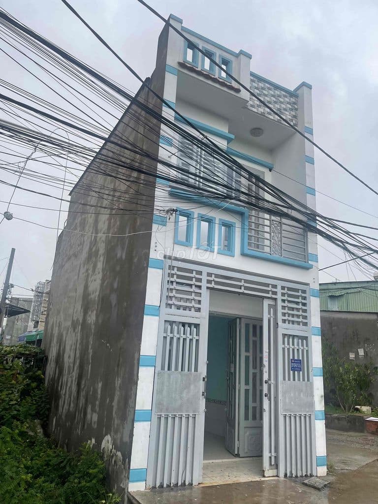 nhà 2 mặt tiền vị trí đẹp thuận tiên KD