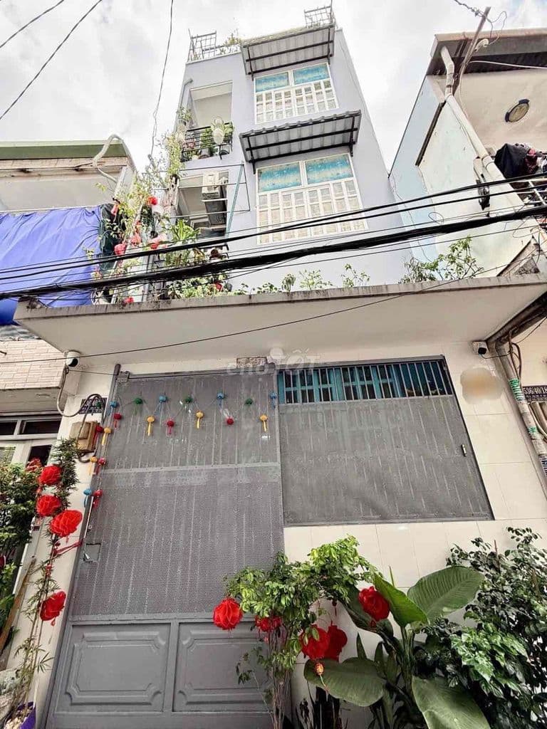 Nhà tân bình 4 tầng khu bàu cát chỉ hơn 4 tỷ giá tốt hẻm rộng gần mt