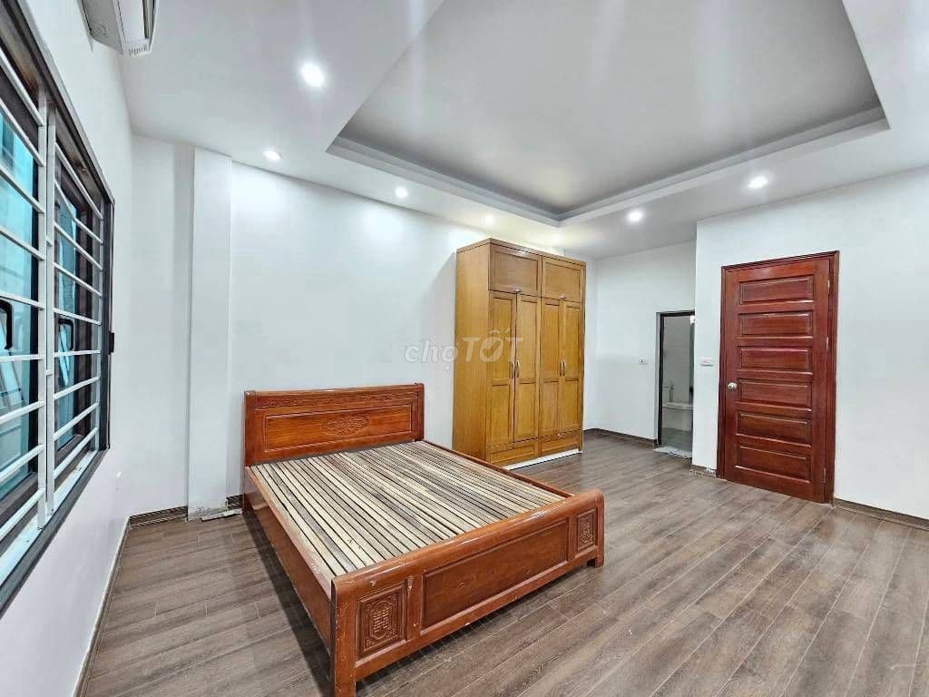 NHÀ THẠCH BÀN - 35M2 - NGÕ Ô TÔ- 3 NGỦ FULL NỘI THẤT - CHỈ 7 TỶ HƠN - Ảnh 3
