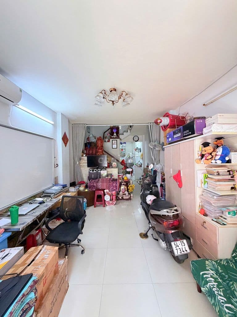 Nhà 2 tầng khu dân trí Âu Dương Lân P3-Q8