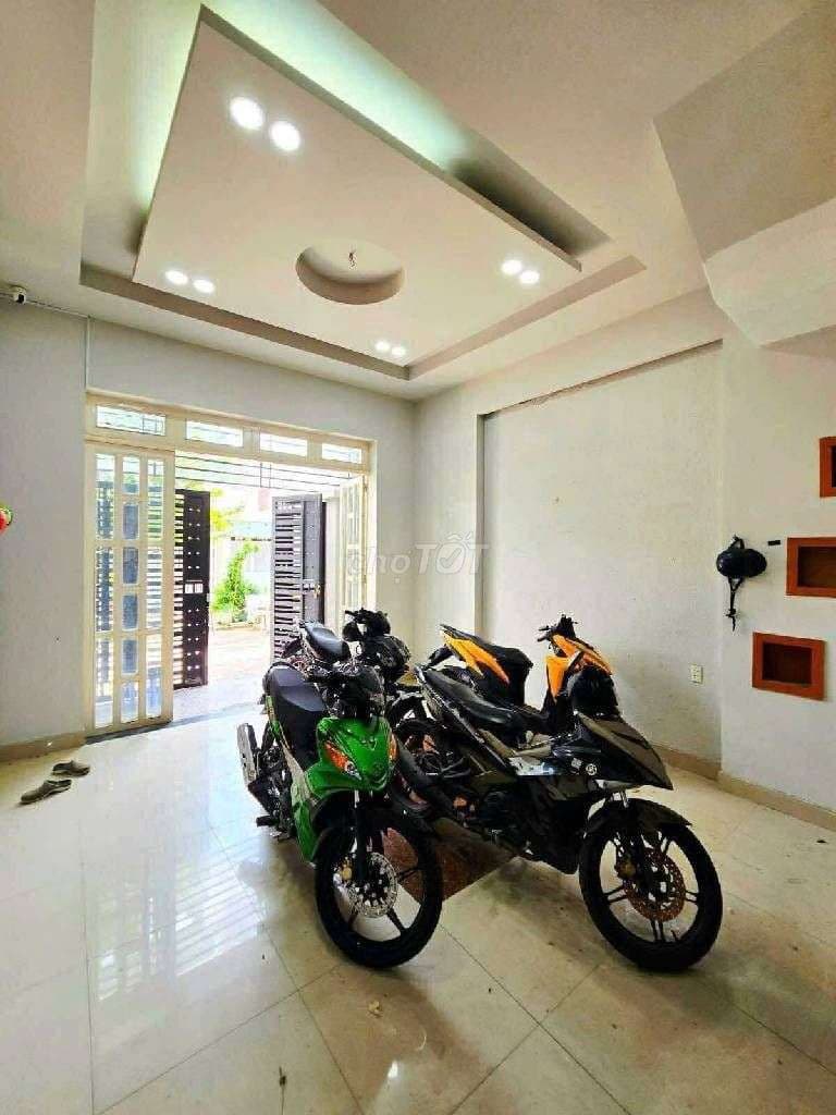 NHÀ 3 TẦNG ĐẸP - HXH QUẬN 2 – GIÁ TỐT NHỈNH 8 TỶ – ĐƯỜNG 10M - Ảnh 2