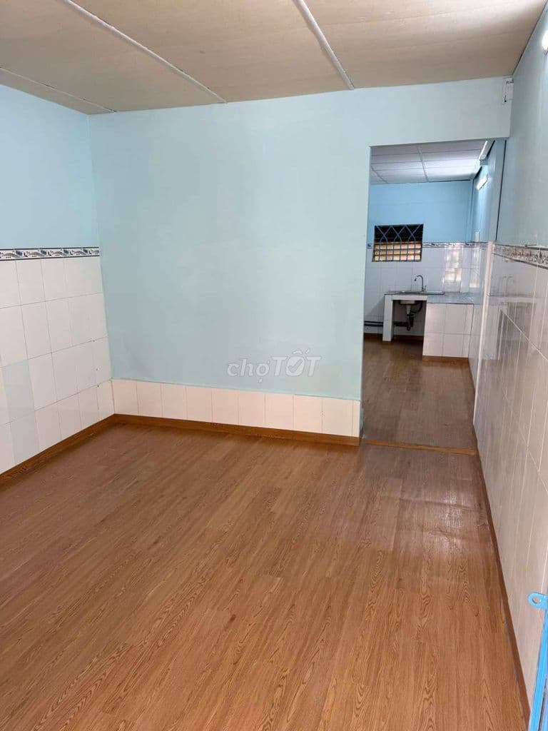 bán nhà nguyên căn 1 trệt 1 lửng