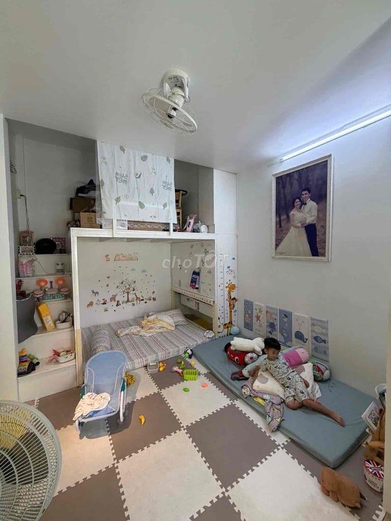 Bán nhà Phan Văn Trị, 30m2, 2 Tầng, 2PN, Kế bên Q1, TL