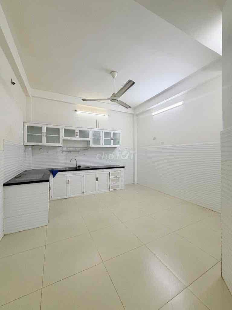 Nhà 3 Tầng Đúc, Ngay Gò Dầu, Sát Mặt Tiền - Ảnh 2