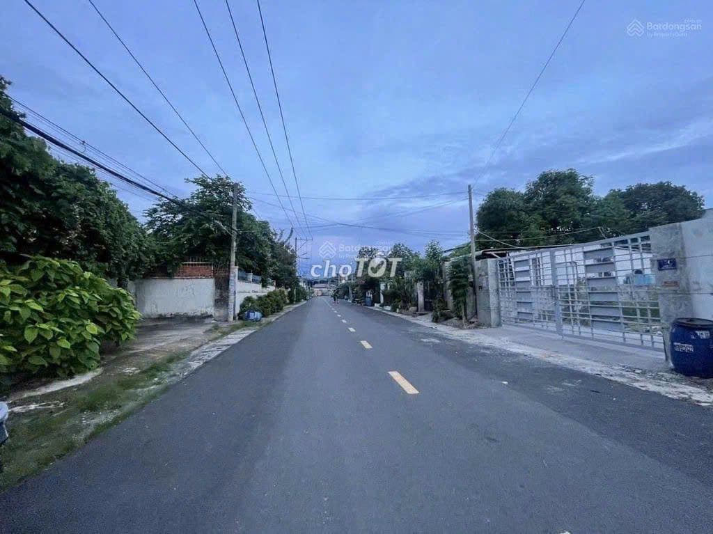 Ngộp cần bán gấp lô đất đường nhựa - Tân Thông Hội - 340m2 - giá 650tr - Ảnh 2