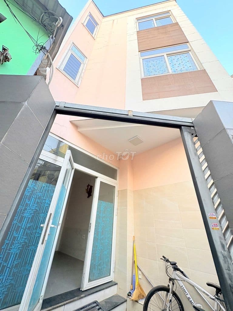 BÁN NHÀ NI SƯ HUỲNH LIÊN P10 TÂN BÌNH HXH 43m2 NỞ HẬU 5.3 - 5,5T TL