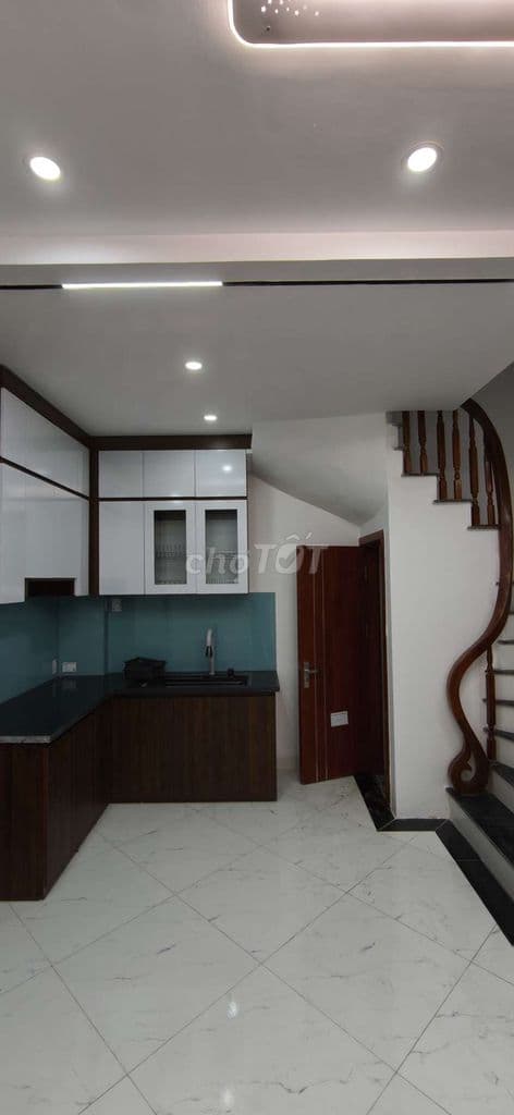 Bán nhà Mỹ Đình, 32m2, 6 tầng, 4 ngủ, 8.395 tỷ