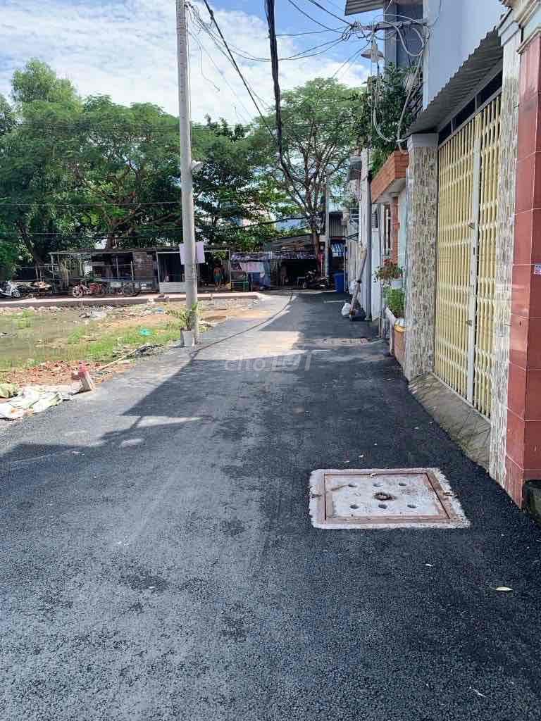 Lô đất gần chợ Phước Bình, 65m2, hxh, nhỉnh 4,5t