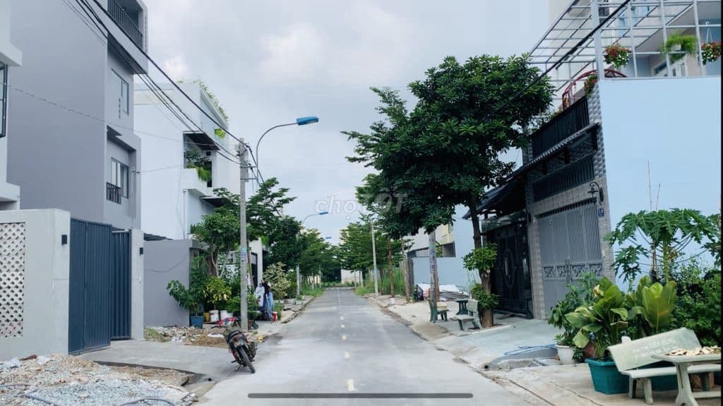 Nền 110 m2 hướng Tây Bắc vị trí đẹp tại quận 8 KDC Phú Lợi - Ảnh 3