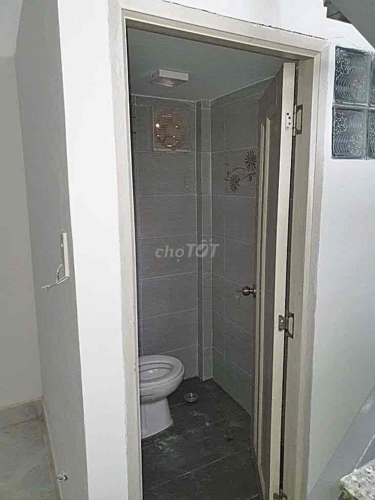 NHÀ MỚI NỞ HẬU, KO LG QH - NGUYỄN TRÃI - 6X8 (44M2) - 5.5TỶ - Ảnh 2