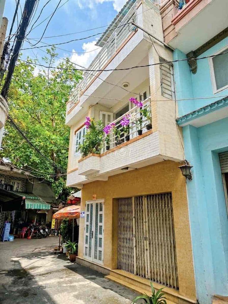 🏡 GÓC 2 MT HẺM XE TẢI 6M - QUẬN 10 - NGANG 8M - 3 TẦNG - 64M2