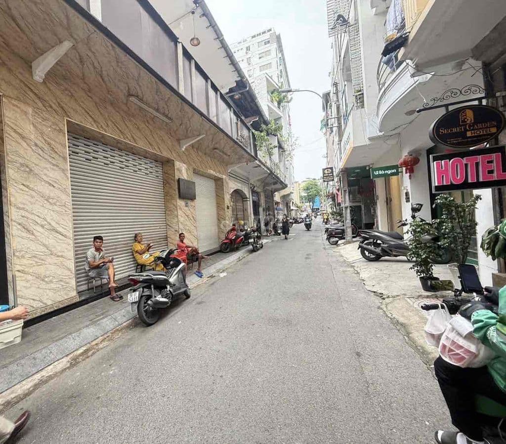 Cần bán nhà ở khu Gia Long Q1