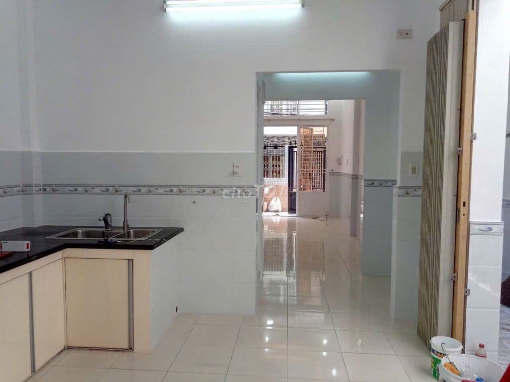 BÁN GẤP NHÀ NGAY LOTTE Q11 LÊ ĐẠI HÀNH 5PN 5WC NỞ HẬU PHONG THỦY - Ảnh 3