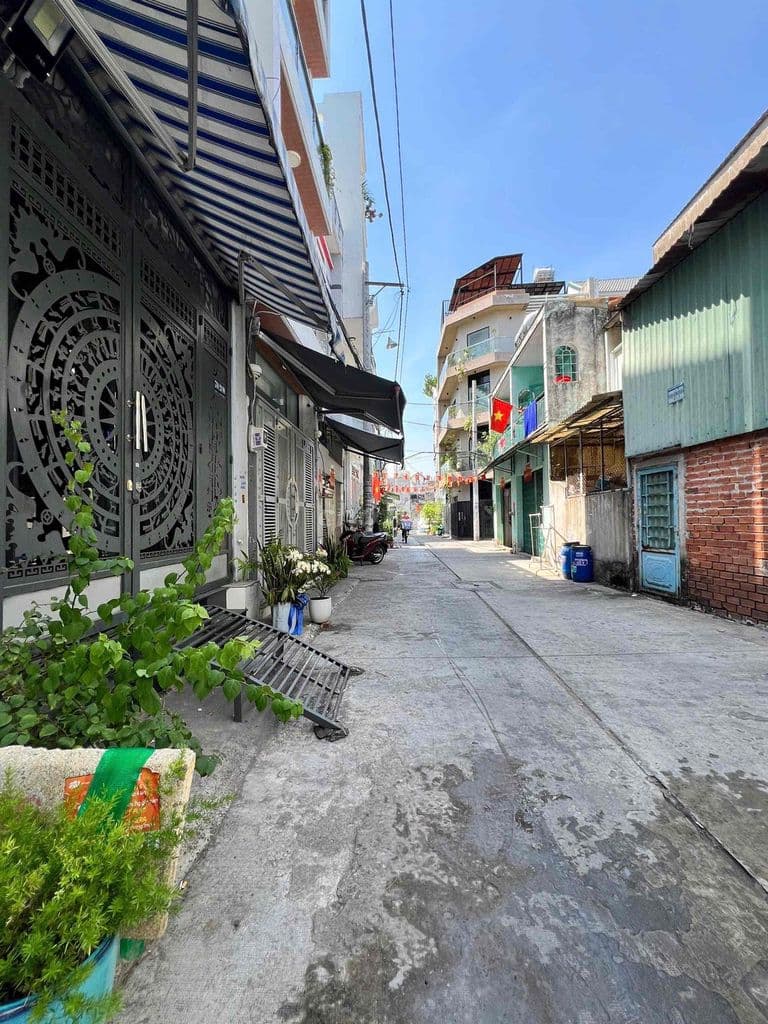 NHÀ RIÊNG 5.250 TỶ - THOÁT CẢNH THUÊ TRỌ - BẮT ĐẦU CUỘC SỐNG ỔN ĐỊNH - Ảnh 2