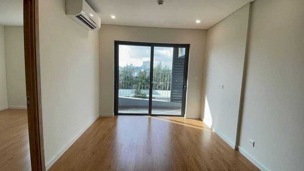 Cần bán căn hộ chung cư Diamond Lotus, 2PN, nhà đẹp, view quận 1