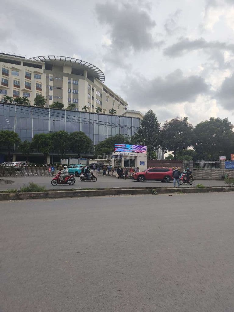GIẢM GIÁ BÁN CG MT ĐƯỜNG 225 64M²SAU LƯNG BV UNG BƯỚU CS2 –