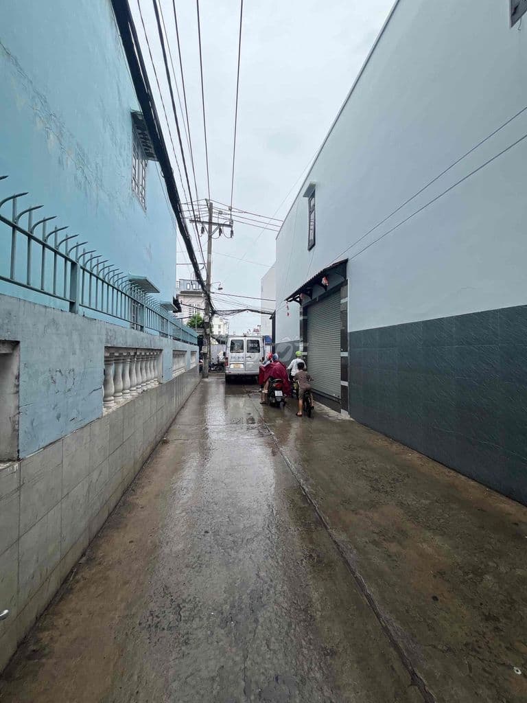 BÁN NHÀ TỈNH LỘ 10, P.TÂN TẠO, NGANG 5.3m, HXH, CHỈ 5 TỶ, SHR, KOQH