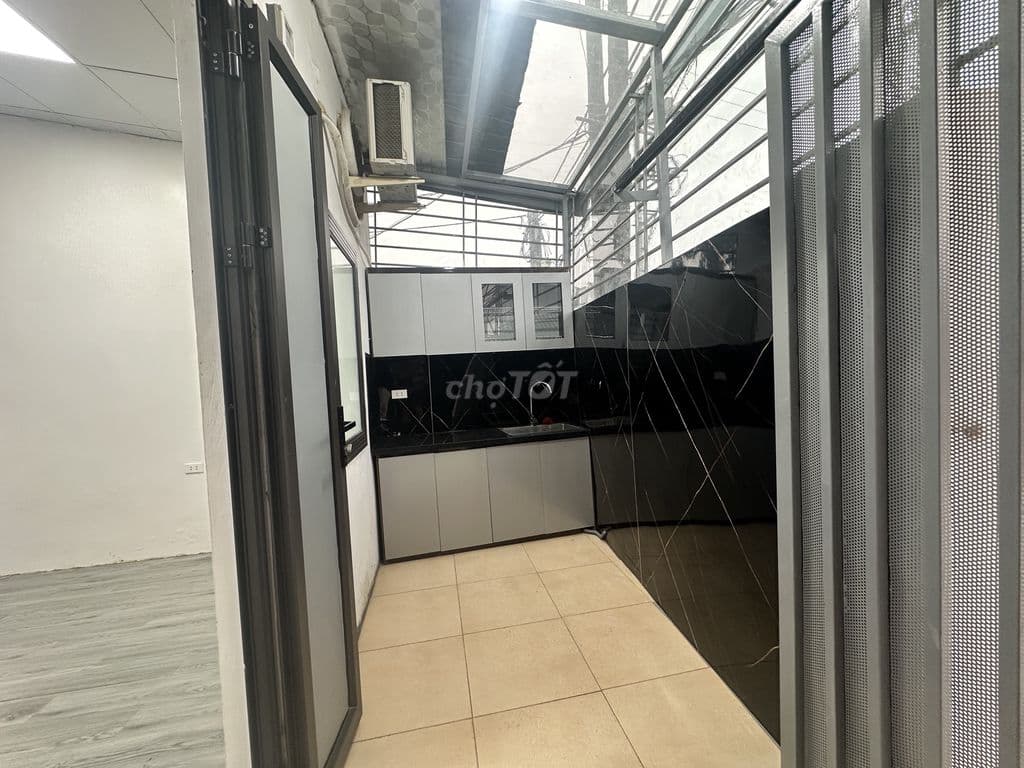 Chính chủ bán nhà C4 mặt ngõ 85 Đức Diễn, diện tích 28m, giá 1,2 tỷ