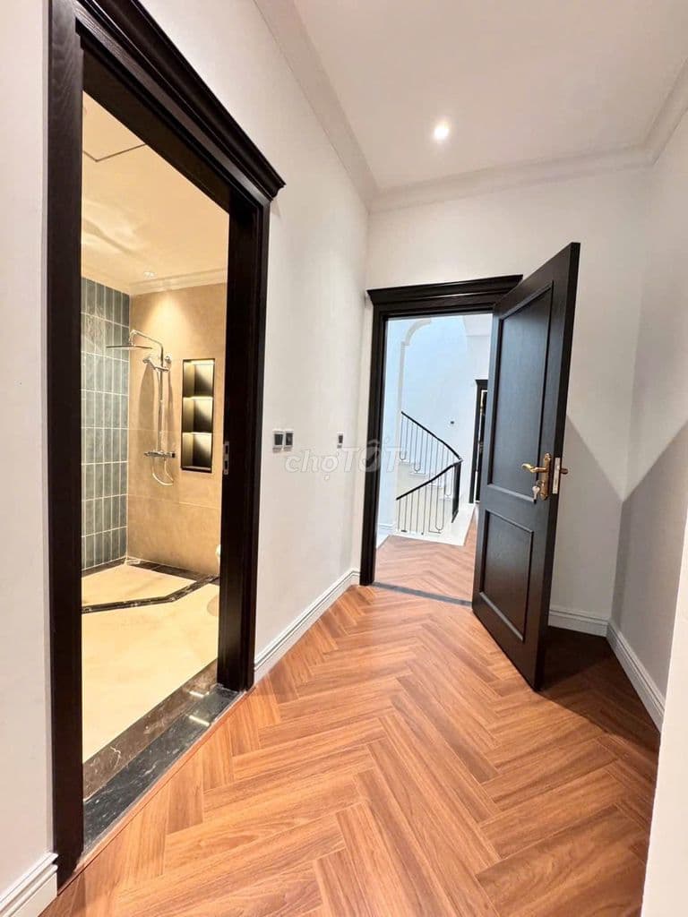 bán nhà 4pn view hồ Đức Giang giá 16.15 tỷ - Ảnh 3