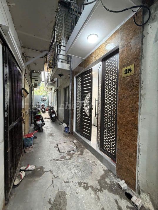 SỐC! Chỉ 2,15 tỷ có ngay nhà 30m2 x 2 tầng Lĩnh Nam - Hoàng Mai - Ảnh 3