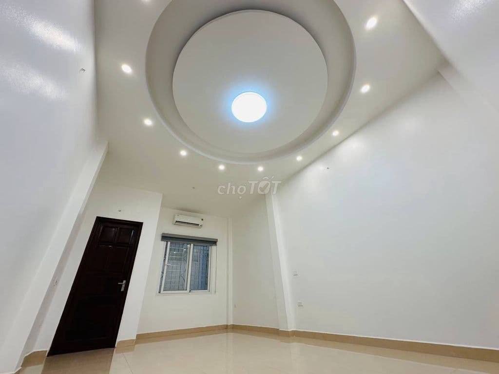 NHÀ NHƯ BIỆT THỰ 47m² x 7 TẦNG – NGÕ TÔN ĐỨC THẮNG ĐỐNG ĐA – DƯỚI 12TỶ - Ảnh 3